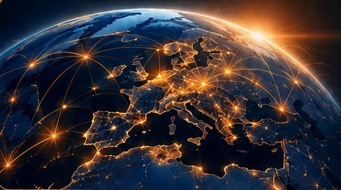 Naktinė Europa iš kosmoso su šviečiančiais keliais